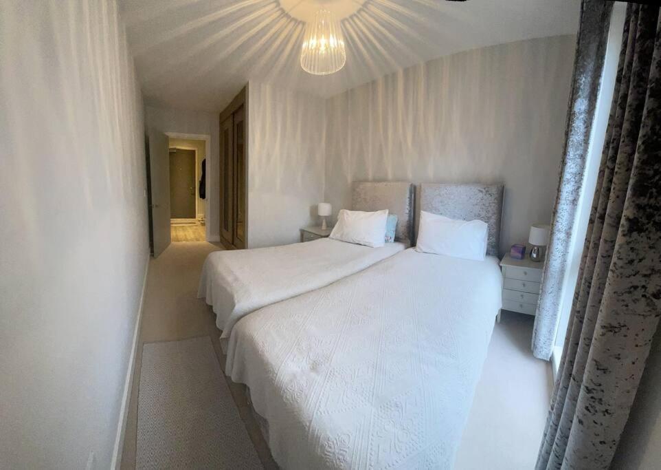 2 Bedroom Acton Appartement
