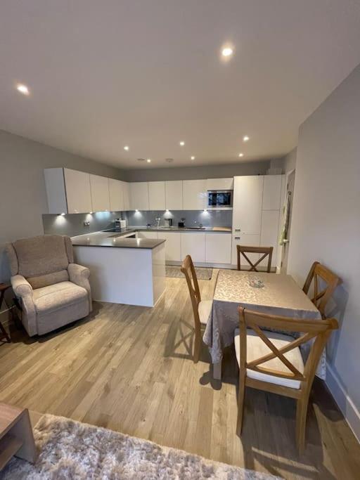 Appartement 2 Bedroom Acton