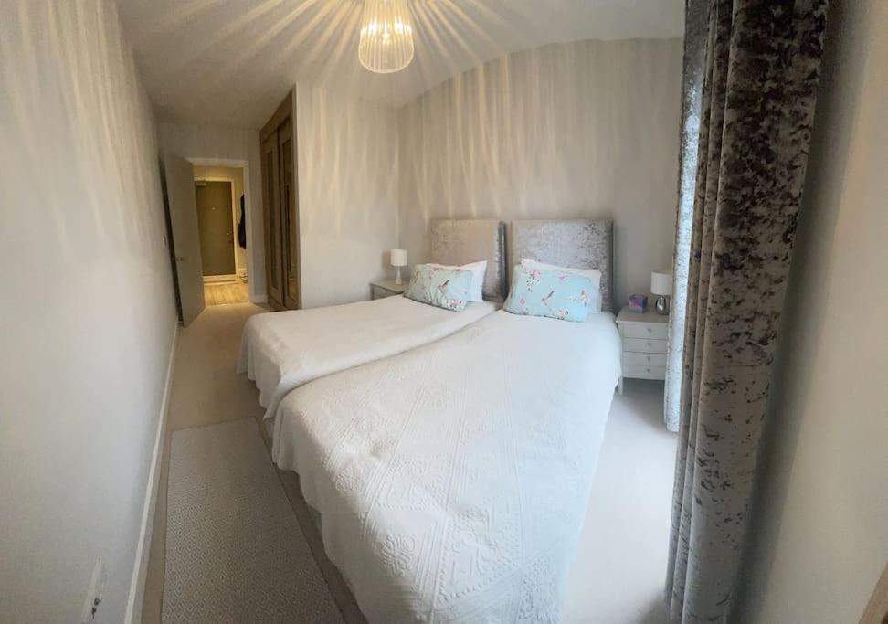 2 Bedroom Acton * Londres