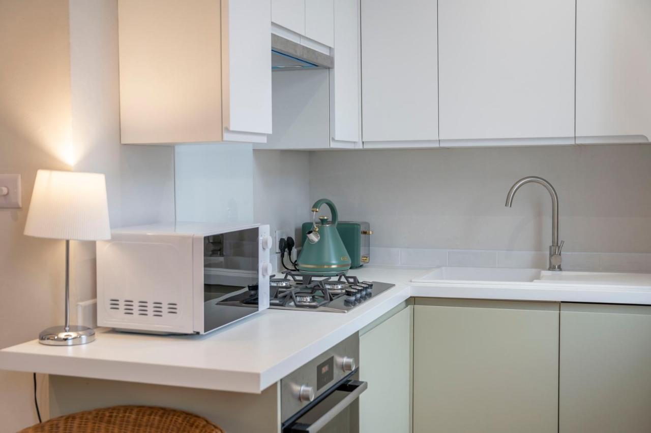 Stylish First Floor 1br Flat In Notting Hill Apartment