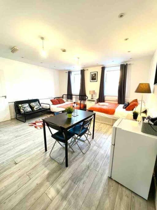 Spacious Flat In Apartamento