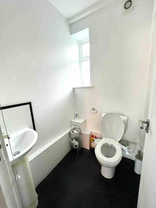 Spacious Flat In Apartamento *