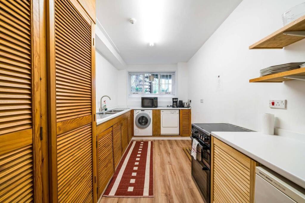 Spacious 2 Bed Garden Flat By The Thames+parking Londres
