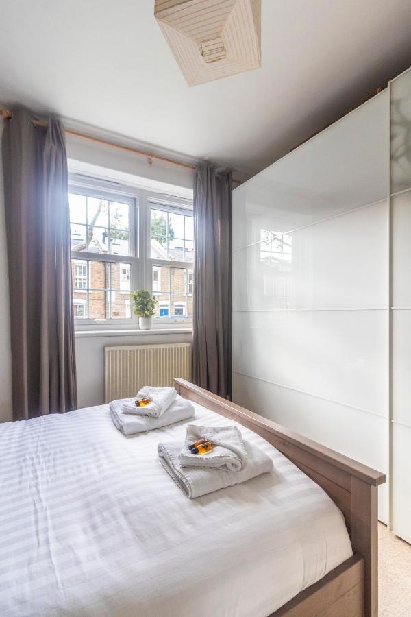 Modern & Cozy 1bdr Wexcellent Travel Links Appartement