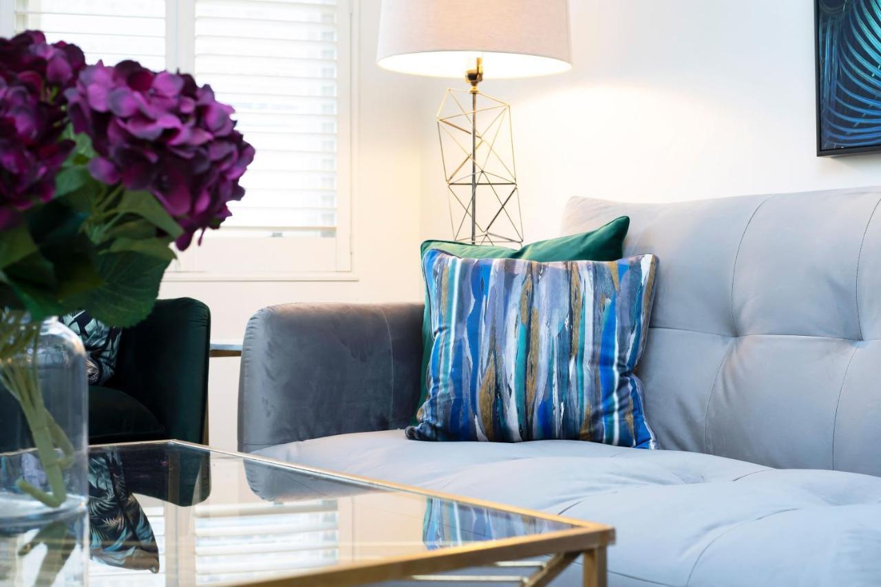 Coco's Place Kensington-private House-enjoy London-5min Walk Kensington High Street Vakantiehuis Londen