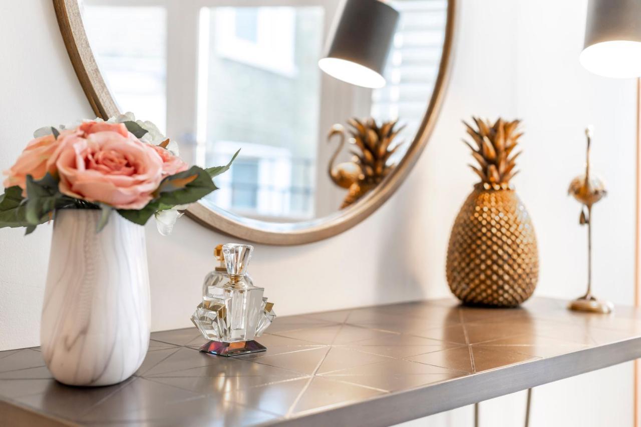 Coco's Place Kensington-private House-enjoy London-5min Walk Kensington High Street Vakantiehuis *