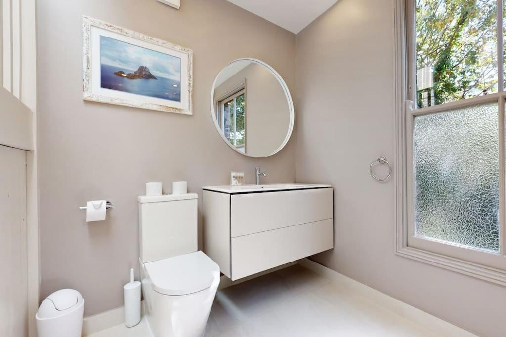 Stunning In Clapham Old Town Apartment *