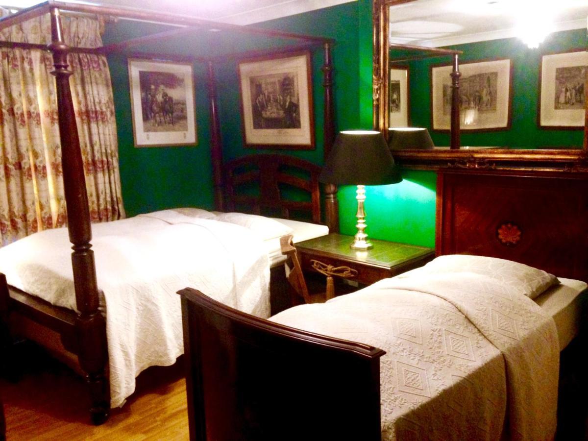 Quality And Very Good Value Private In Close To Notting Hill Zone 2 Casa de hóspedes
