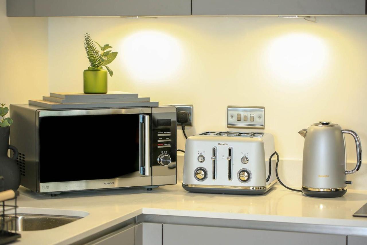 Snuggle Inn: Riverside With Thames Views Apartamento Londres