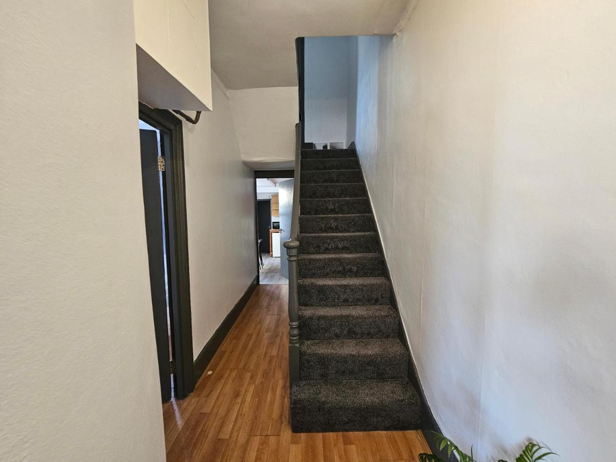 Homestay Family Near Queen Mary College