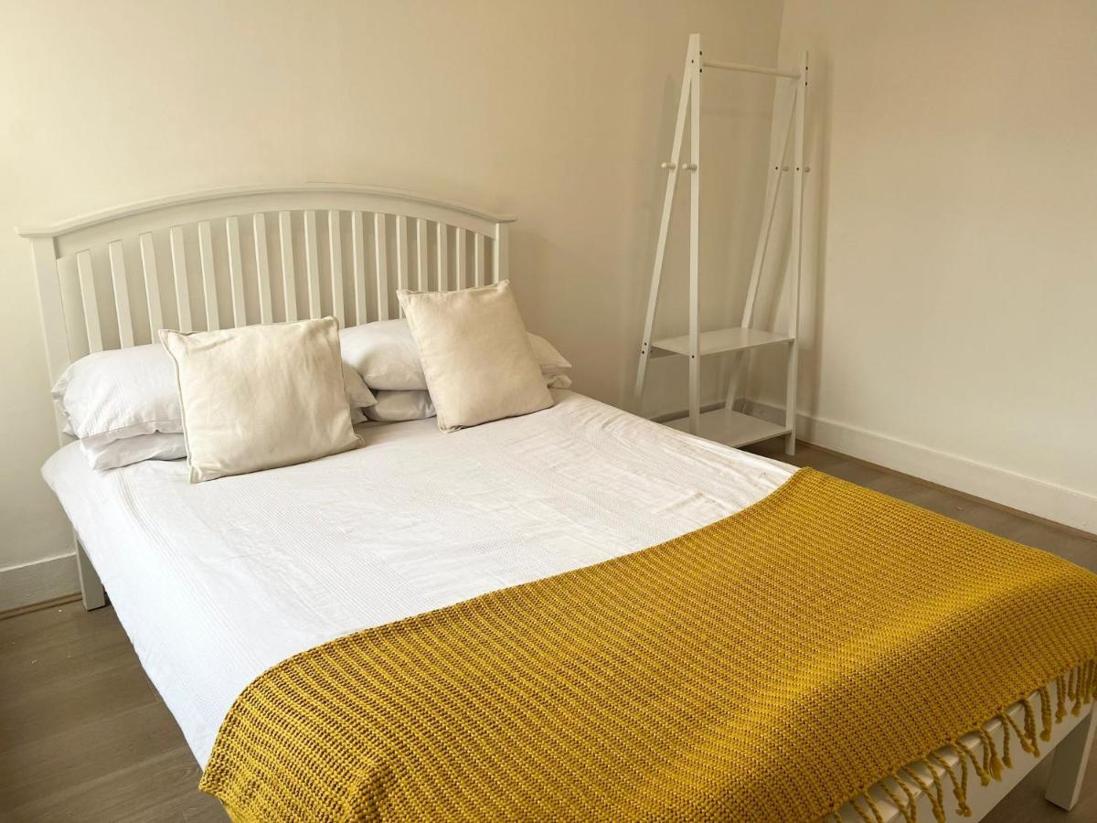 The Leyton Oasis Guest house *