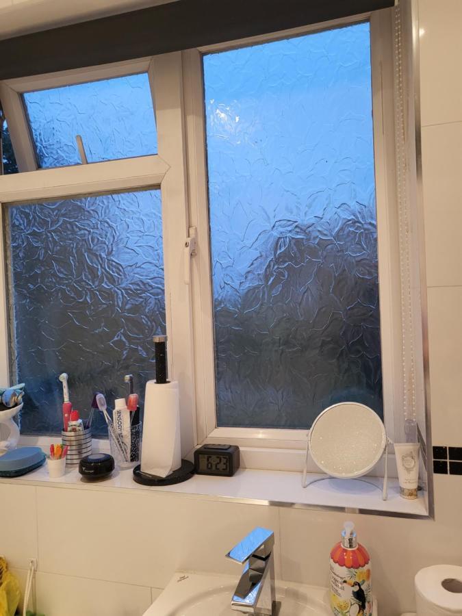 Very Bright & Cosy Little Bedroom * London