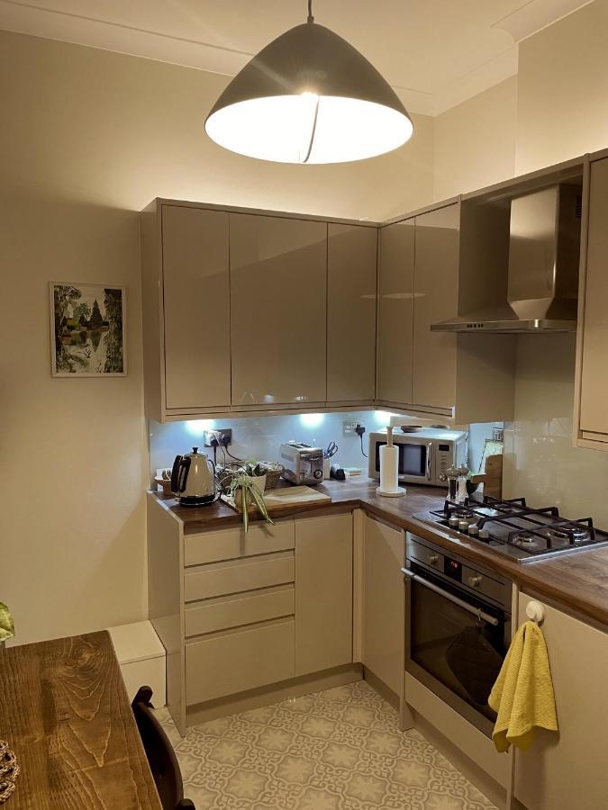 2 Bedroom Garden Flat /kings Cross, Londres