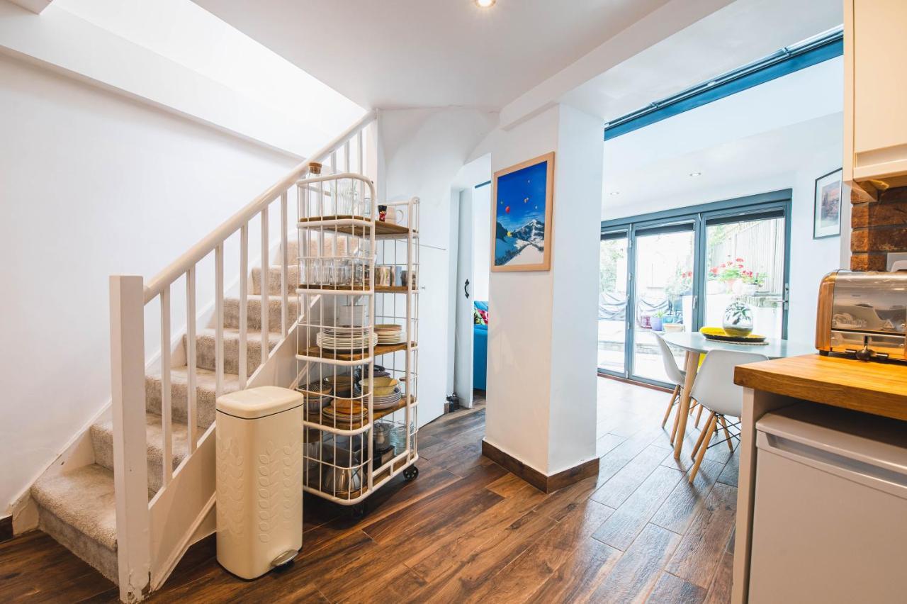 Pass The Keys - Modern & Stylish Garden In Islington Londres