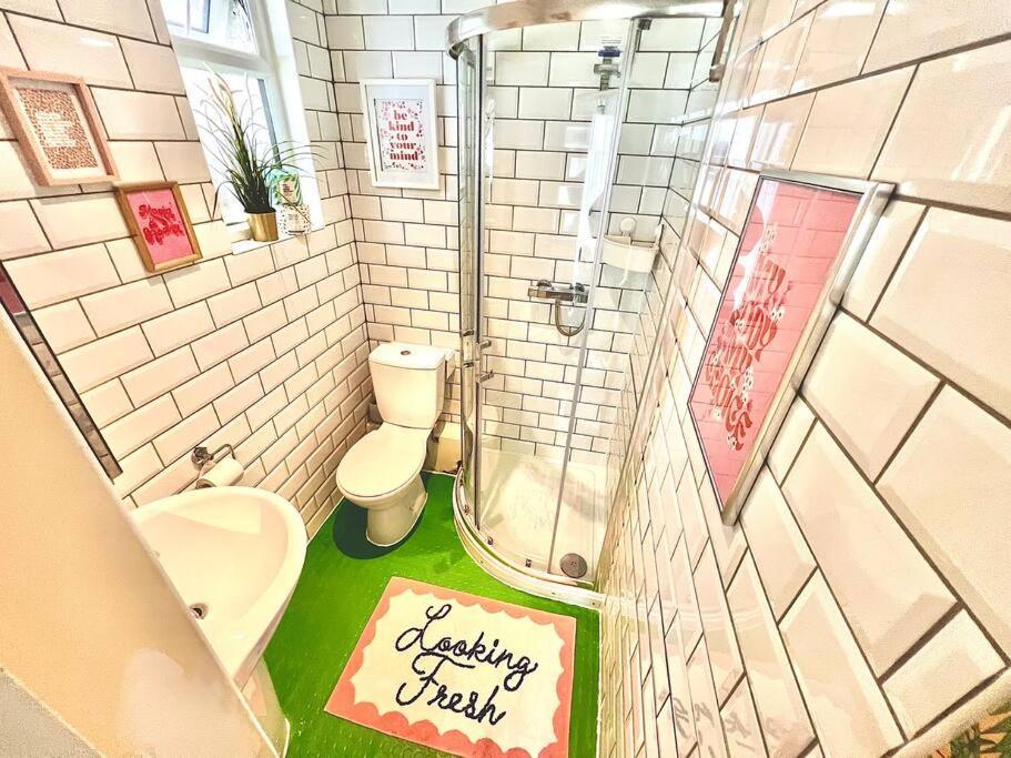 Apartamento With Cosy Garden In *
