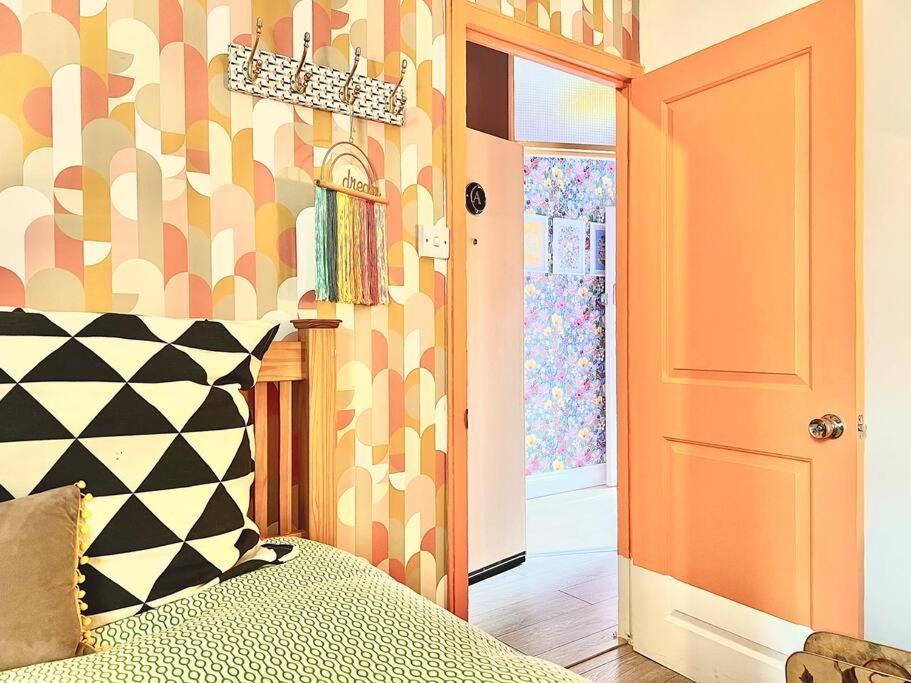 With Cosy Garden In Apartamento Londres
