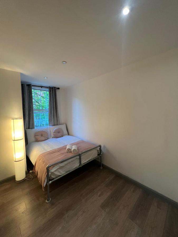 3 Bedroom Flat In King's Cross, St Pancras's. 2 Minutes To Euston. Apartamento Londres