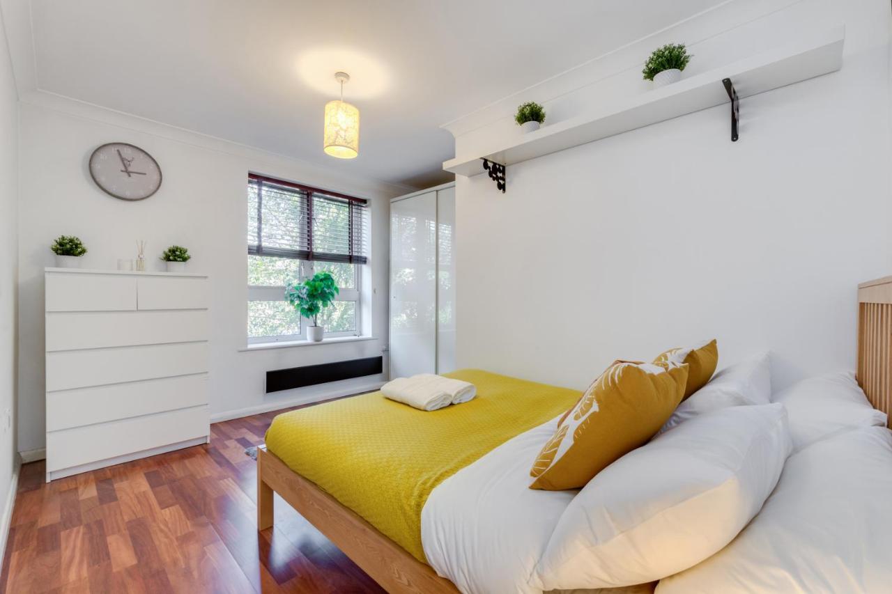 Visit London 1 Bed Flat- Canary Wharf Close To River Thames Londres