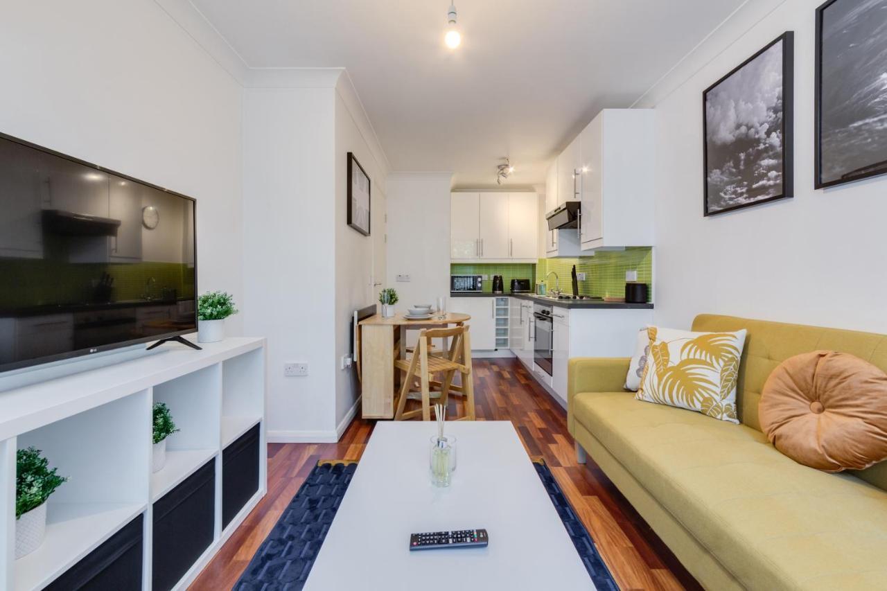 Visit London 1 Bed Flat- Canary Wharf Close To River Thames Apartamento
