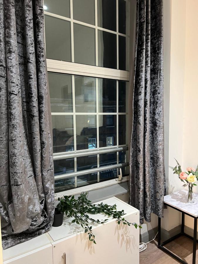 3 Bedroom Flat In King's Cross, St Pancras's. 2 Minutes To Euston. * Londres