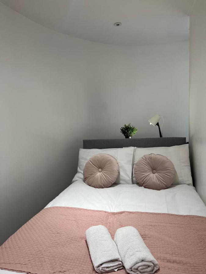 3 Bedroom Flat In King's Cross, St Pancras's. 2 Minutes To Euston. Apartamento Londres