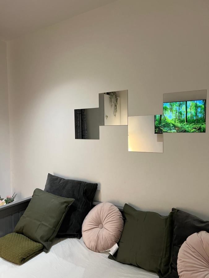 3 Bedroom Flat In King's Cross, St Pancras's. 2 Minutes To Euston. *