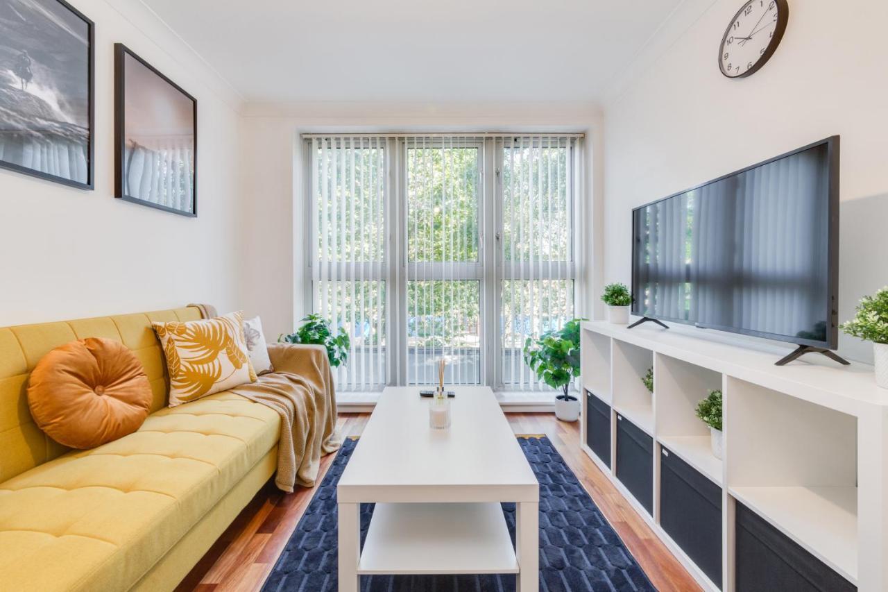 Visit London 1 Bed Flat- Canary Wharf Close To River Thames * Londres