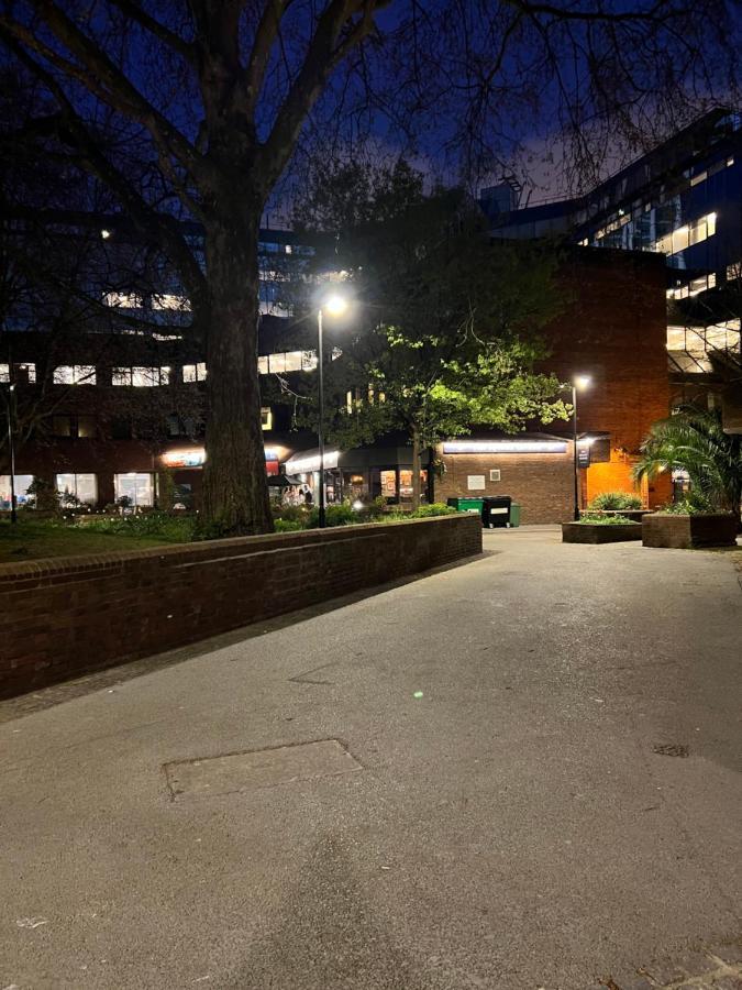 3 Bedroom Flat In King's Cross, St Pancras's. 2 Minutes To Euston.