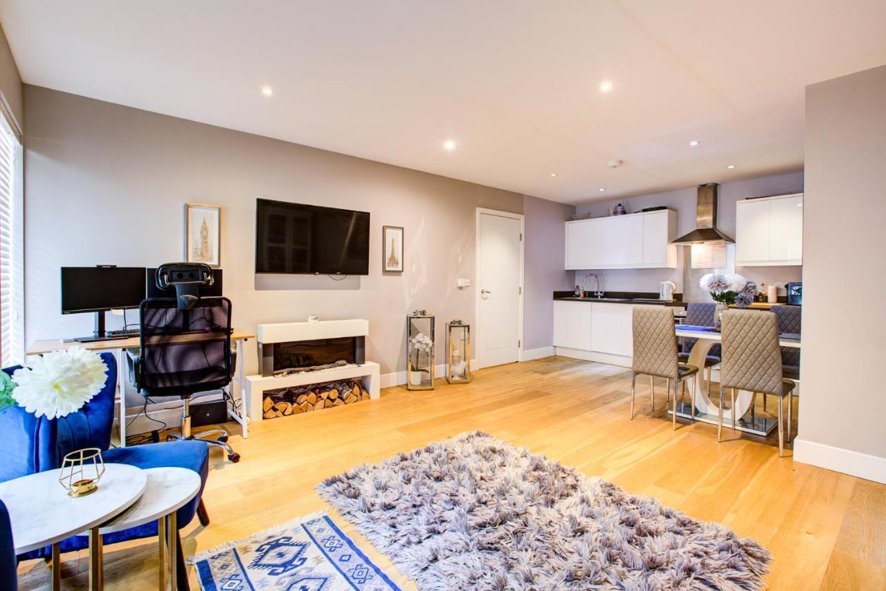 2 Bedroom Spacious In The Heart Fulham * Londres