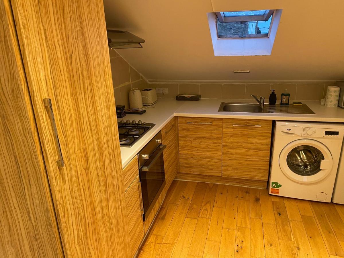 Apartment Shepherd's Bush Tube And Westfield *