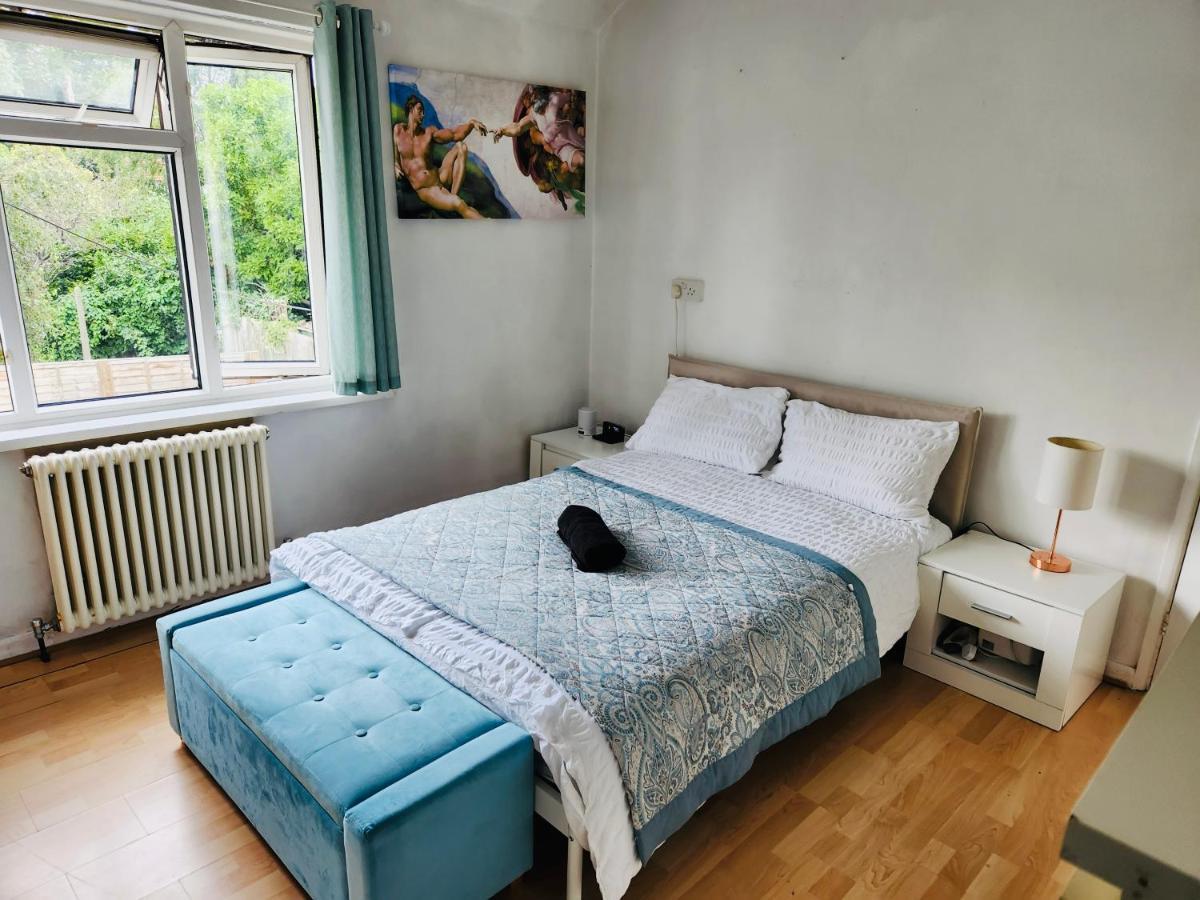 Appartement Spare In Peaceful Neighbourhood Near The Centre Of *