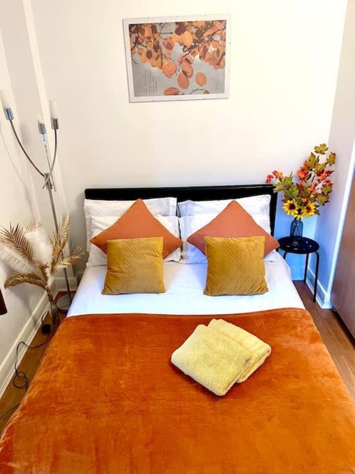 2 Bed Flat Near To Tower Bridge