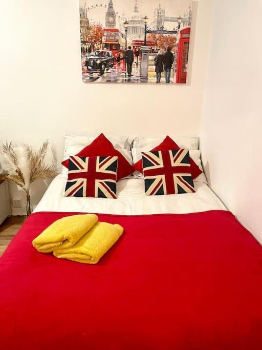 2 Bed Flat Near To Tower Bridge