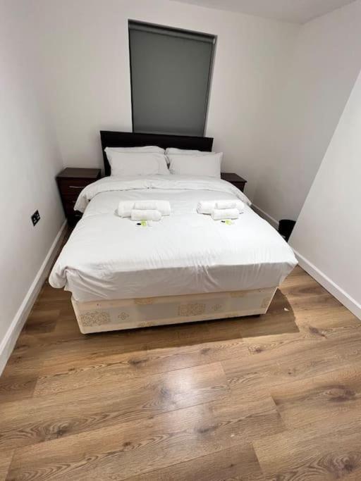 Flat 7 Mornington Crescent, 2 Bedroom, 1 Bathroom Flat * London
