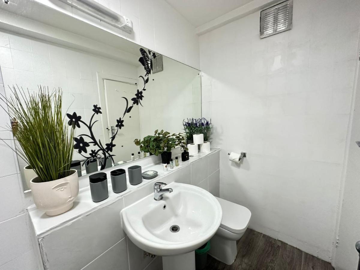 Burwood 2 Bedroom Apartamento Londres