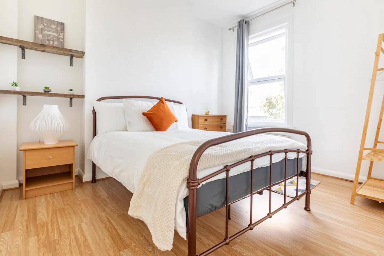 Appartement Large, Bright And Spacious 3 Bed Flat In