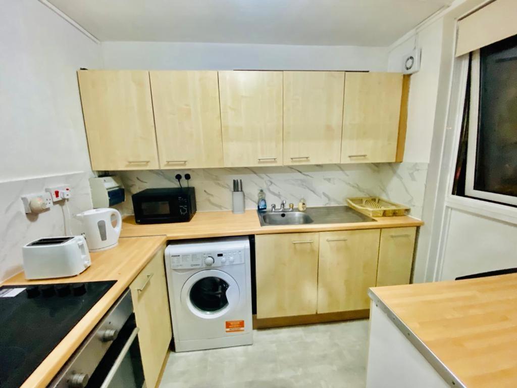 Spacious One Bedroom Edgeware Road Central Apartamento Londres