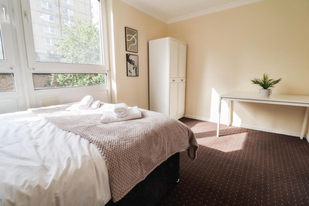 Apartment Cosy Property Right By Warren Street Station! Free Wifi!