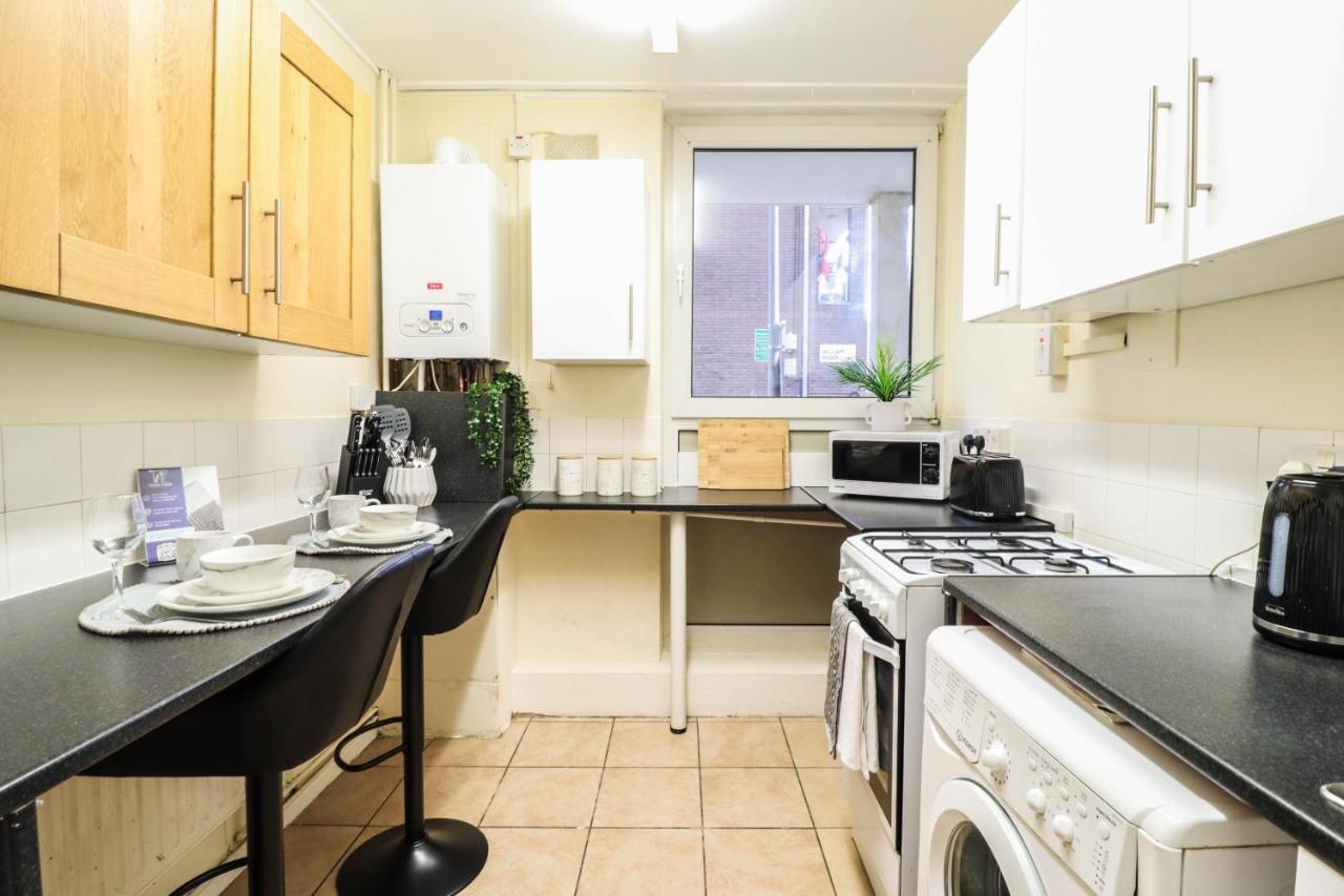 Cosy Property Right By Warren Street Station! Free Wifi! Apartment *