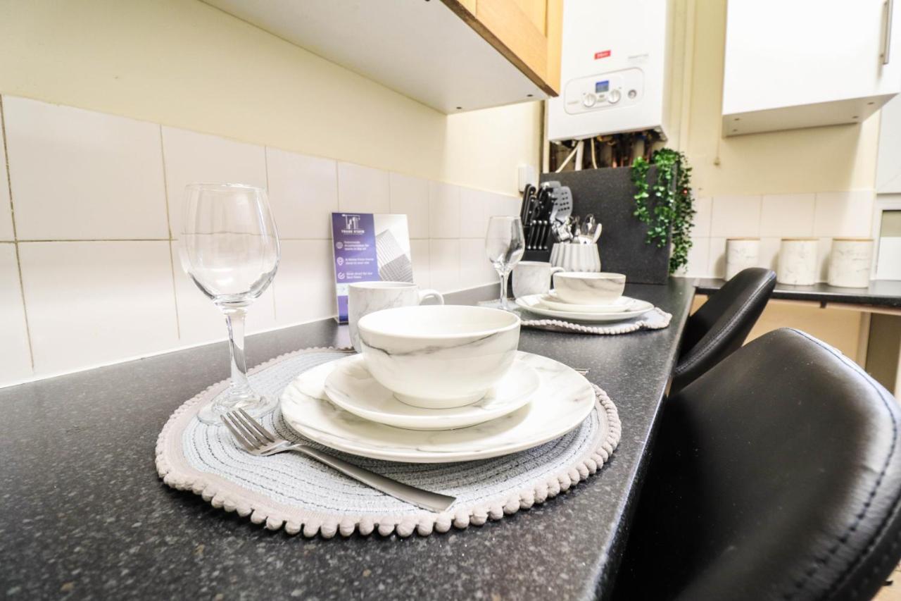 Cosy Property Right By Warren Street Station! Free Wifi! London
