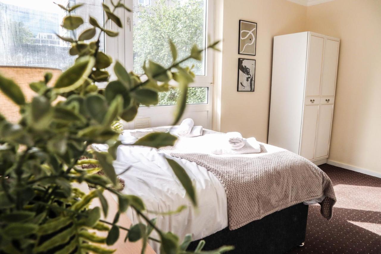 Cosy Property Right By Warren Street Station! Free Wifi! Apartment