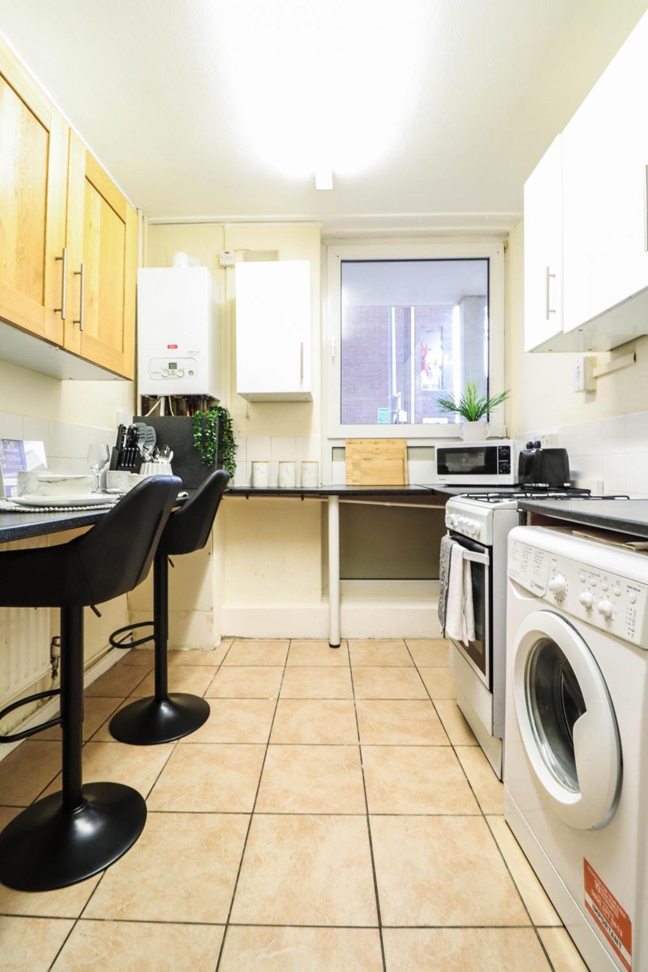 Cosy Property Right By Warren Street Station! Free Wifi!