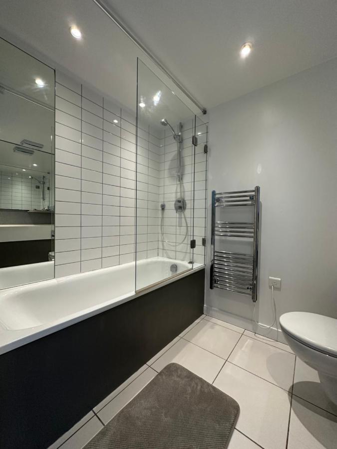 Luxury Modern 1 Bedroom With Balcony Londres