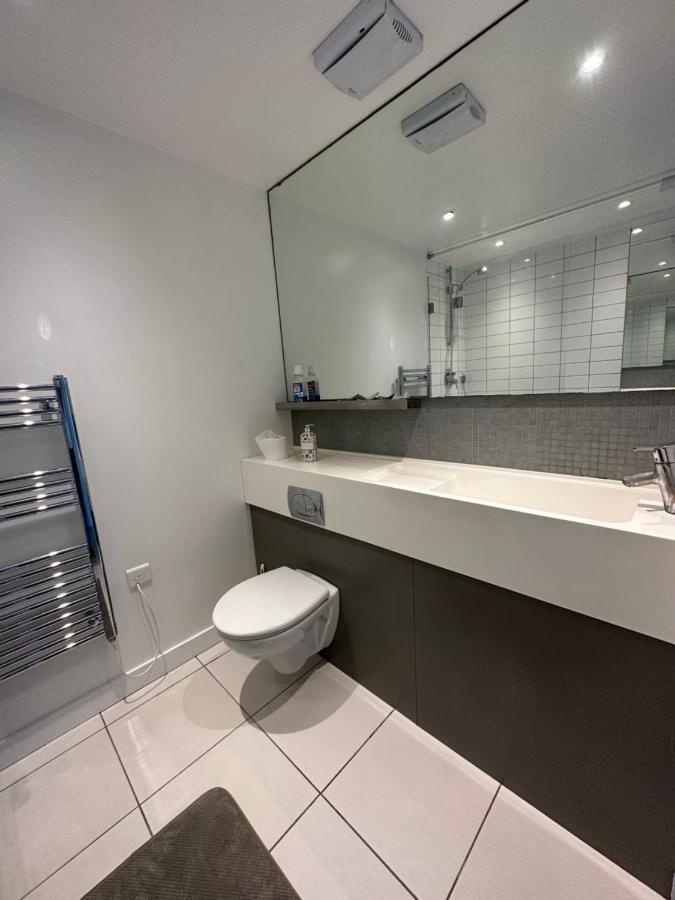 Apartamento Luxury Modern 1 Bedroom With Balcony Londres