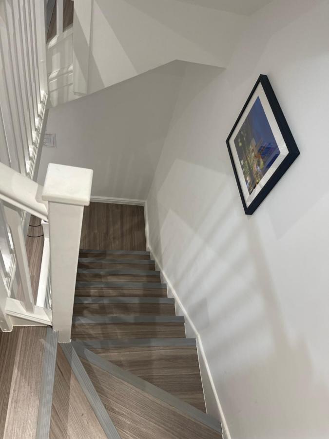 Riverside En Double E14 * London