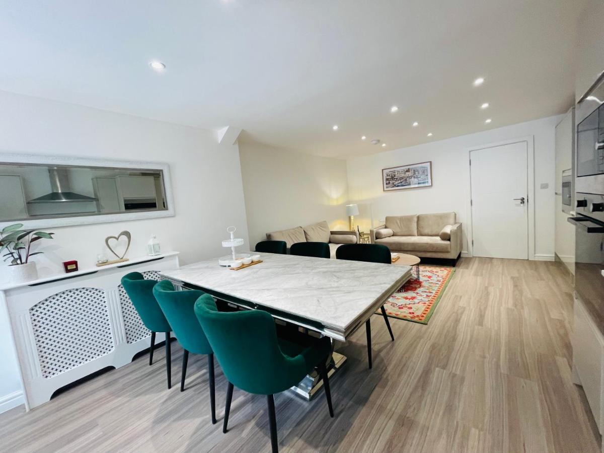 Riverside En Double E14 * London