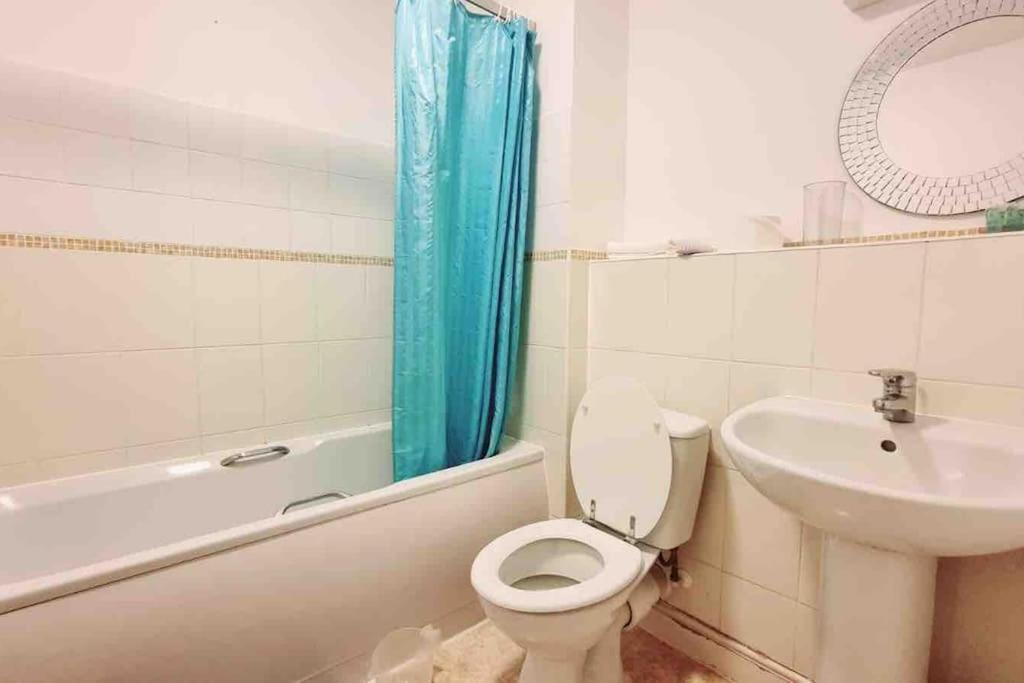 Entire In East E3 Near Bromley By Bow Station Apartamento