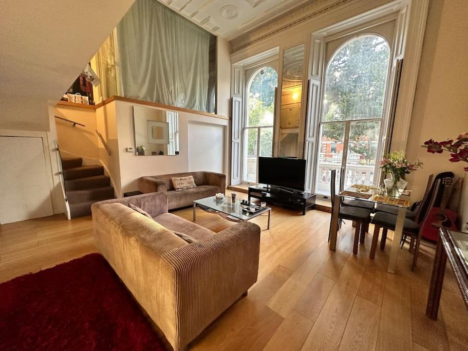 Grade Ii Listed Balconied 3-bed Mezzanine Kensington Flat Appartement *