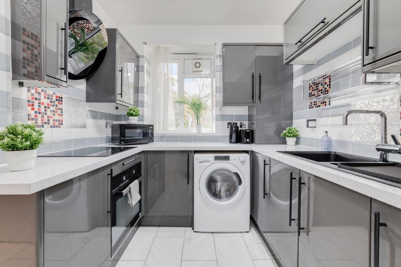 Deluxe 1 Bed - Battersea, Nine Elms & Vauxhall Appartement Londen
