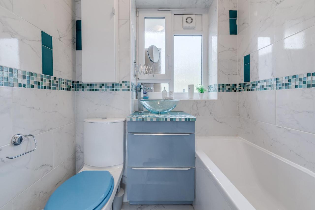 Deluxe 1 Bed - Battersea, Nine Elms & Vauxhall * Londen